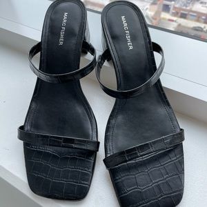 Marc Fisher black strip sandal size 10